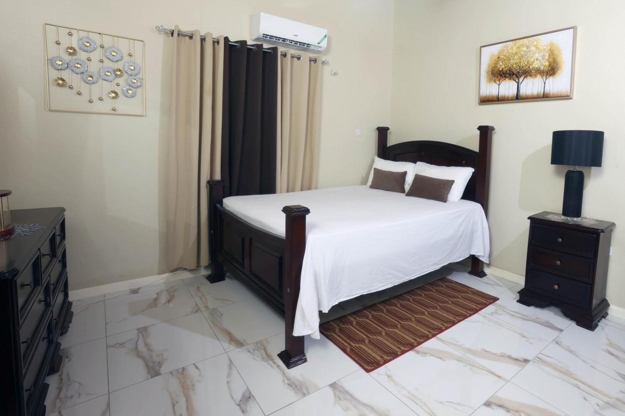 Spacious Luxury 3 Bed Rooms In Kingston Eksteriør bilde