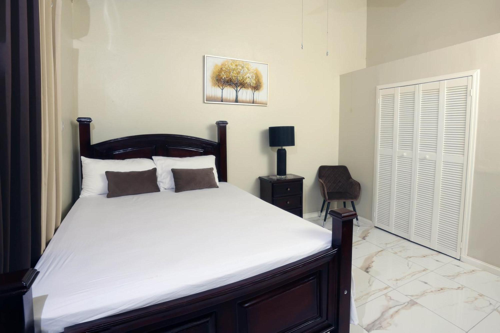 Spacious Luxury 3 Bed Rooms In Kingston Eksteriør bilde