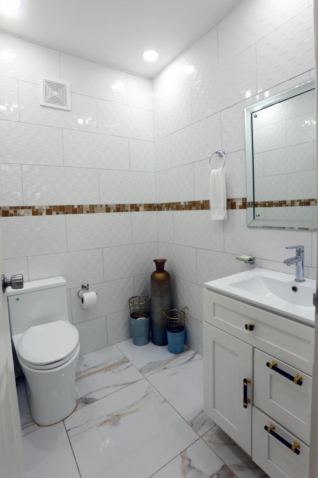 Spacious Luxury 3 Bed Rooms In Kingston Eksteriør bilde